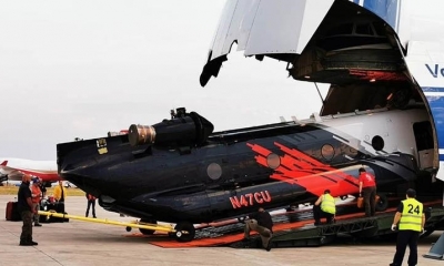Personal descarga el helicóptero Chinook en Viru Viru. | Foto archivo 