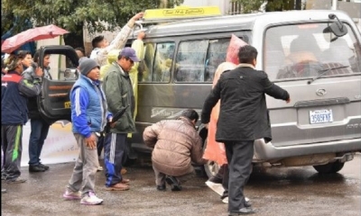 Los choferes protestan en contra de las nuevas rutas para los buses Puma Katari y de nuevas líneas del teleférico