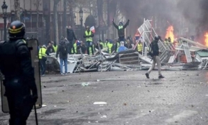 Francia se halla envuelta desde hace semanas en violentas protestas