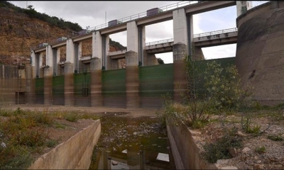 El panorama desolador de La Angostura, después de que el agua disminuyera a su nivel más bajo.
