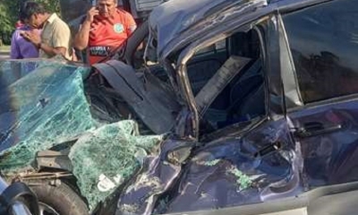 Uno de los Vehículos involucrado en una triple colisión 