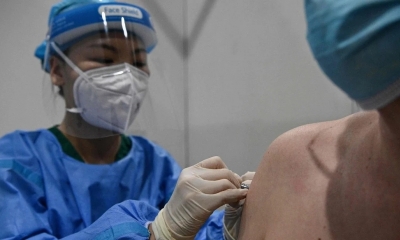 Aplicación de la vacuna de Sinopharm en China.