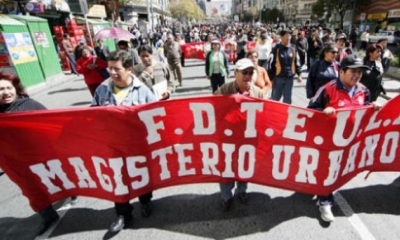 Profesores del magisterio urbano paceño durante una marcha. | Foto archivo
