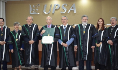 Suárez tiene más de 50 años en la docencia/Foto.Extend