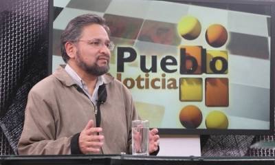 El ministro de la presidencia Alfredo Rada hoy en el programa El Pueblo es Noticia trasmitido por medios estatales. fotos Enzo De Luca.