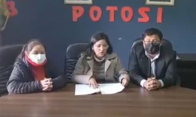 Comcipo marcha contra el gobernador Mamani y diputados piden su detención.