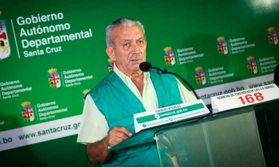El secretario de Salud, Óscar Urenda