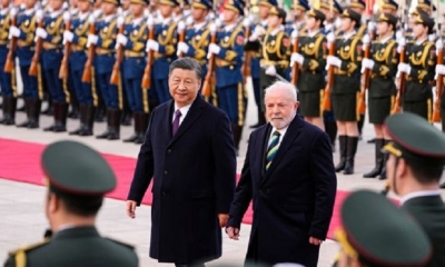 El dirigente izquierdista, Luiz Inácio Lula da Silva, viajó a China para impulsar los lazos económicos con el principal socio comercial de Brasil. 