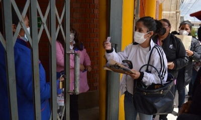 Proceso de inscripción es controlado por autoridades educativas de Oruro.