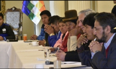 Ese inédito encuentro se realiza desde las 8h30 en Villa Tunari, centro de Bolivia, donde el Gobierno y la Coordinadora Nacional para el Cambio