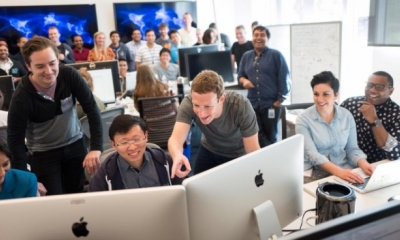 Mark Zuckerberg argumenta que el autor del texto es 