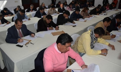 Así rindieron su evaluación escrita los postulantes/Foto. RRSS