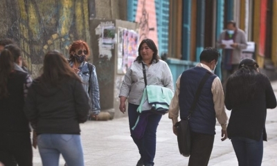 El uso del tapaboca es obligatorio en Bolivia para evitar contagios.