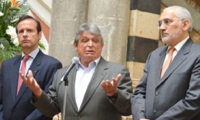 Jorge Quiroga (izq.), Jaime Paz Zamora (centro) y Carlos Mesa (der.). Foto: El Diario