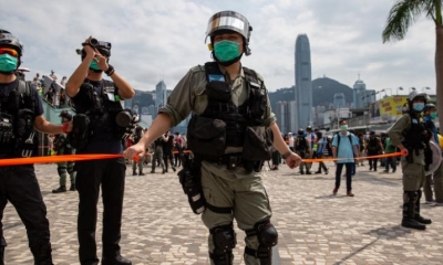 La policía antidisturbios vuelve a intervenir contra manifestantes en Hong Kong. | EFE