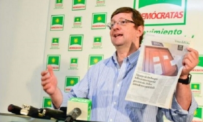 El opositor fue quien realizó la acusación sobre el millonario beneficio al exministro. Foto: Demócratas
