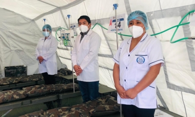 Hospital móvil con generador de oxígeno en predios del Hospital del Sur en Cochabamba.