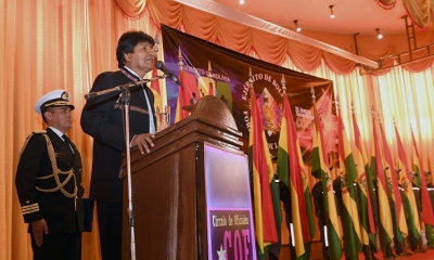 Presidente Evo Morales asiste a la presentación, de atletas del Ejercito que participaron el los Xi juegos Deportivos Suramericanos. 