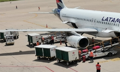 Dos de ocho cuerpos fueron transportados desde Chile. Foto/MRE