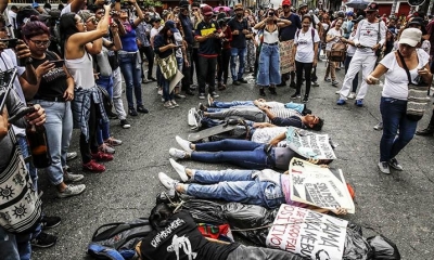 Una manifestación contra la violencia, el mes pasado en Medellín, Colombia. | AFP