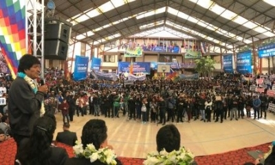 Evo Morales, en la UE Mejillones de Oruro/Foto. ABI
