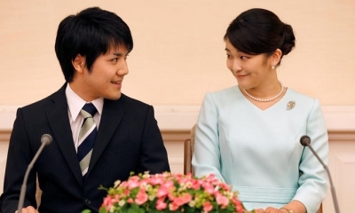 La princesa Mako junto a su prometido, Kei Komuro (Pool / Reuters)