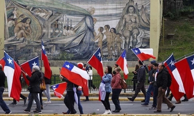 Activistas de ultraderecha participan en una manifestación en apoyo al nuevo texto fundamental, el 2 de septiembre 2023, en Santiago de Chile.