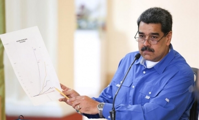 El presidente de Venezuela, Nicolás Maduro, interviniendo durante una reunión de la comisión presidencial para la prevención COVID-19 este viernes. 