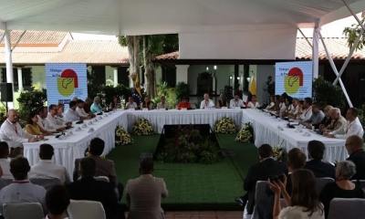 Fotografía del acto de inicio del cuarto ciclo de negociaciones entre el Gobierno colombiano y el Ejército de Liberación Nacional (ELN)