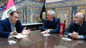 Álvaro García Linera, y su homólogo de Perú, Martín Vizcarra