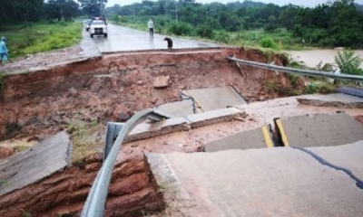 Así quedó el puente del río Espejos/Foto. RRSS