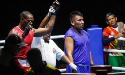 Ever Augusto Quisbert (de lila) se quedó con el segundo lugar en box. Foto: Gabriel Vásquez