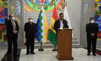 Conferencia de prensa de autoridades de Gobierno y la Iglesia Católica