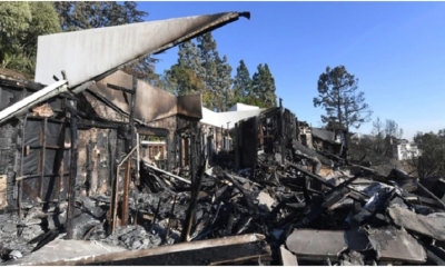 El fuego llegó a la lujosa propiedad del magnate de los medios de comunicación Rupert Murdoch y el humo dañó el icónico cartel de Hollywood. 