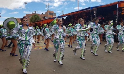 El color y la alegría tomaron este sábado las calles de la ciudad de Oruro