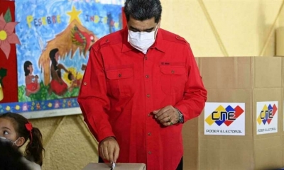 El mandatario venezolano emitió su voto en esta jornada