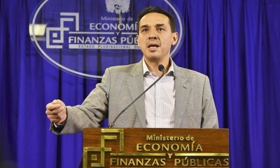 Foto / Archivo : El exministro de Economía, Mario Guillén