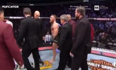 Khabib Nurmagomedov sometió a Conor McGregor y tras ganar salió enloquecido para pelearse con el equipo del irlandés/Foto. RRSS