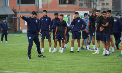 Una práctica del equipo celeste en la ciudad de Bogotá, donde realiza su pretemporada.