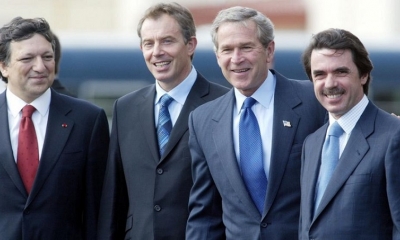 José Manuel Durao Barroso, Tony Blair, George W. Bush y José María Aznar, el 16 de marzo del 2003 en la base aérea de Lajes, en Terceira