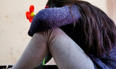 Fotografía ilustrativa de una niña, víctima de violencia