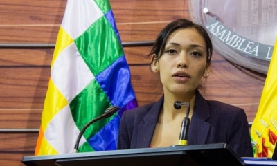 La expresidenta de la Cámara de Senadores Adriana Salvatierra.