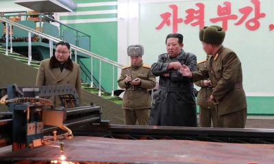 Kim Jong Un supervisa una fábrica de armas en Corea del Norte