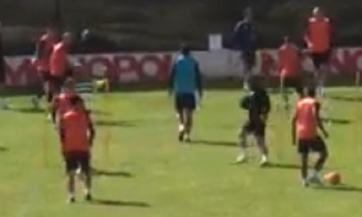 Los futbolistas entrenan para sus encuentros/Foto. Captura de pantalla