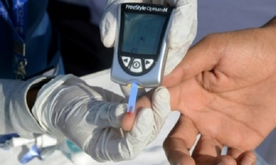  Existen dos tipos de diabetes, una disfunción que impide asimilar correctamente los azúcares en el organismo