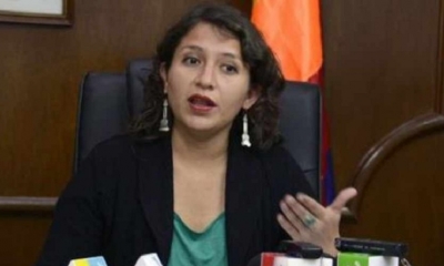 En cuanto a la ministra de Salud refiere que se vio la incapacidad que tuvo en su dirección por no haber dado la solución en su momento
