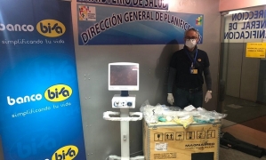 Banco BISA dona al Ministerio de Salud un respirador artificial que coadyuve con la salud de los bolivianos