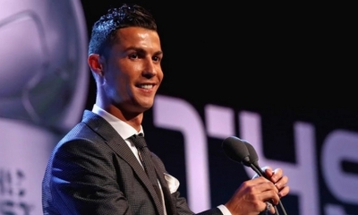 El crack portugués fue entrevistado por el ex futbolista italiano Alessandro Del Piero tras recibir el premio Globe Soccer Awards