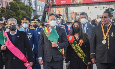 El presidente del Estado, Luis Arce Catacora ( c )