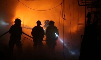 Las Unidades de Bomberos utilizaron mas de 100.000 litros de agua.